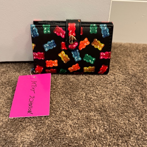 Betsey Johnson gummy bear wallet NWT - Picture 1 of 5